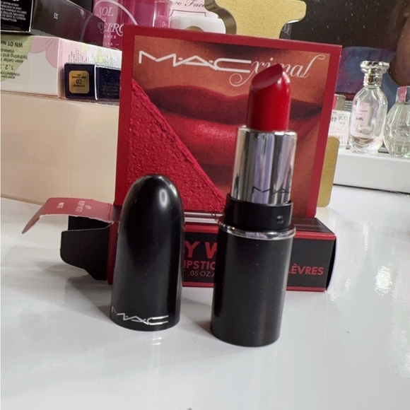 Mac mini ruby woo - Picture 2 of 3